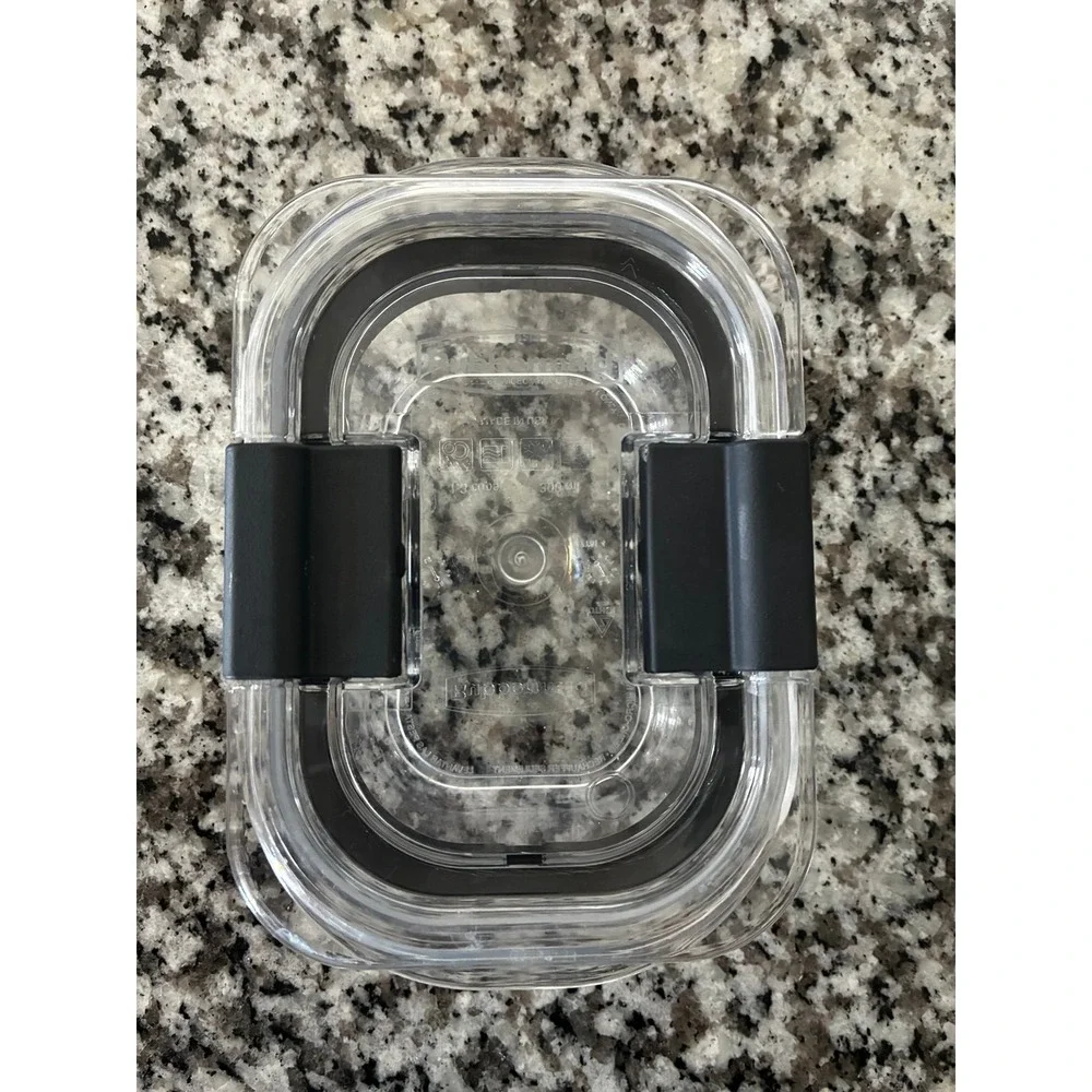 Rubbermaid Brilliance Food Storage Containers